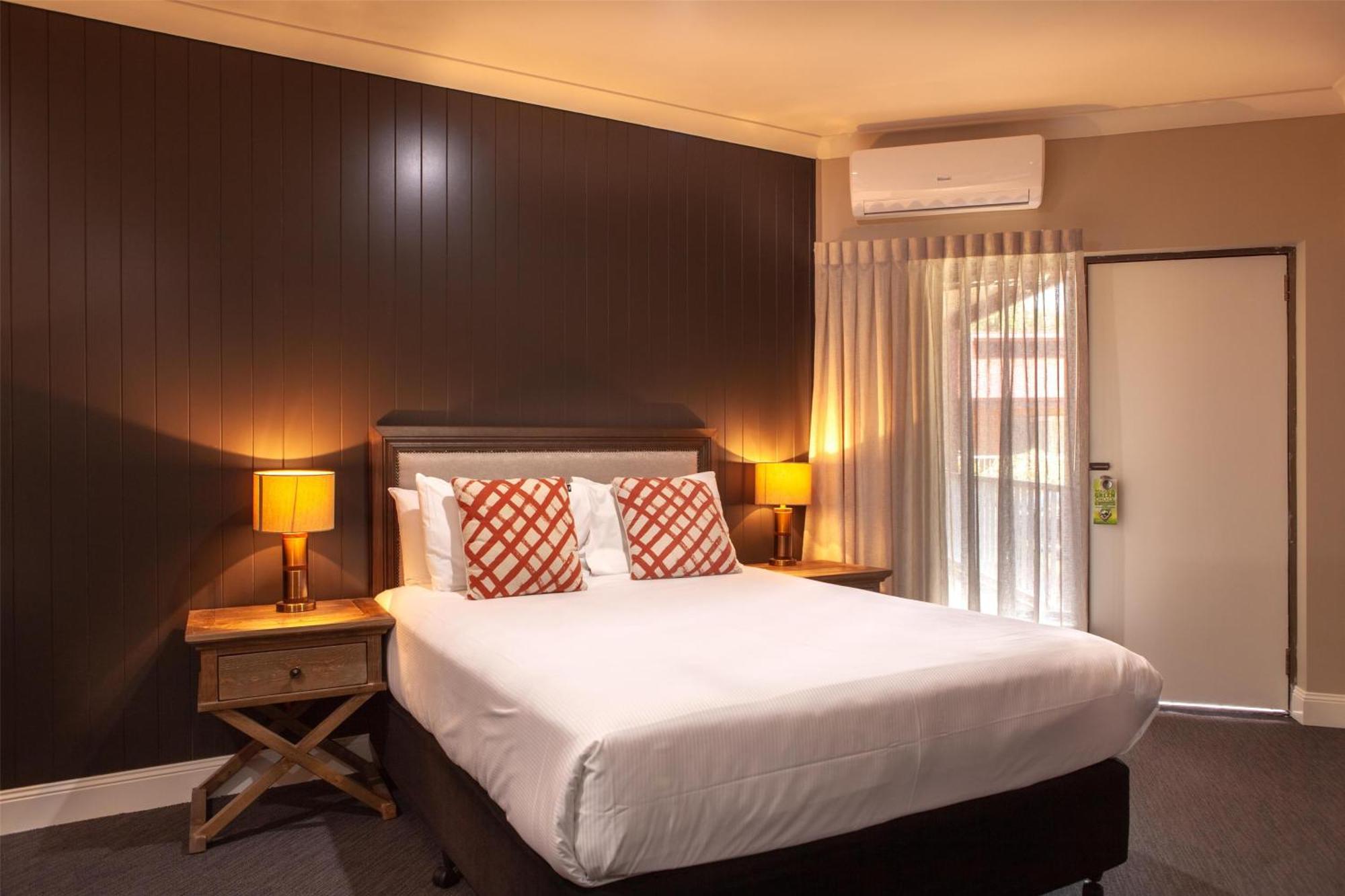 Hotel Nightcap At Archer 4*